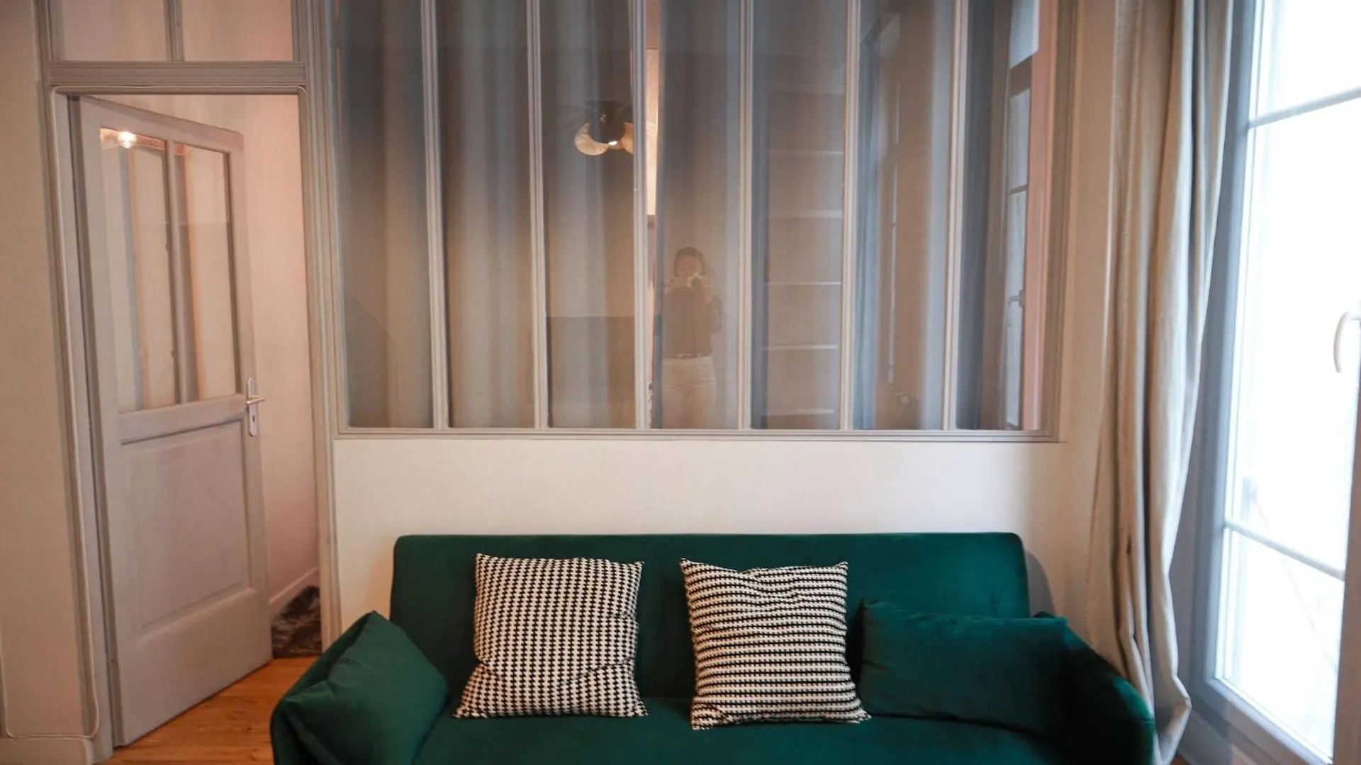 Apartment Le Pinky Bird - 1er Paris